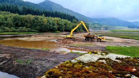 Sediment removal above Spey Dam 10/09/21.